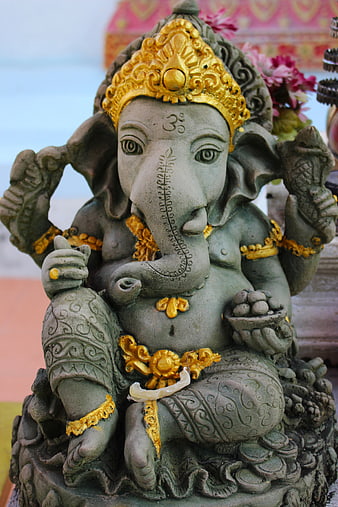 Detailed Statue of Lord Ganesha with Gold Accents