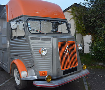 Vintage Citroën H Van in Grey and Orange