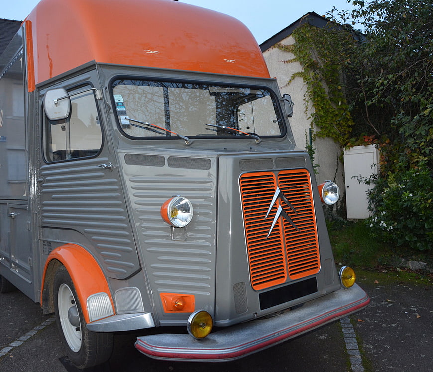 Vintage Citroën H Van in Grey and Orange